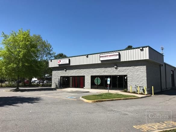 Great Bridge Commerce Center ±6,000 SF Office/Warehouse: 108 Kegman Rd W, Chesapeake, VA 23322